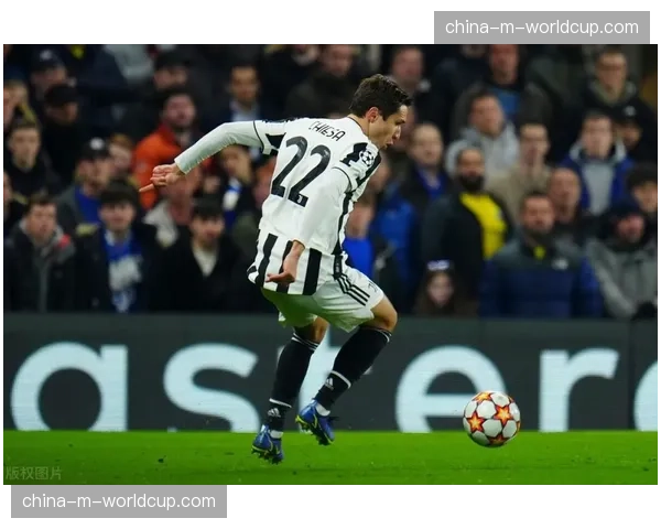 “从低谷到爆发：回顾乌迪内斯边锋萨马尔季奇三月状态的回升之路”