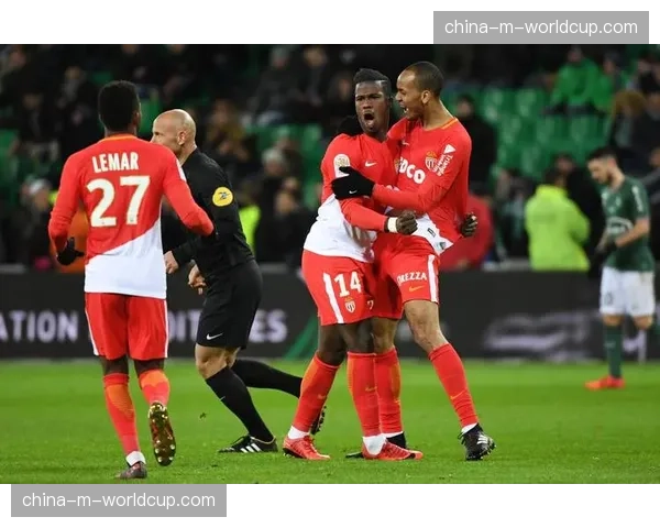 专家预测：尼斯对阵兰斯，比赛胜负手可能在定位球攻防后的转换机会。